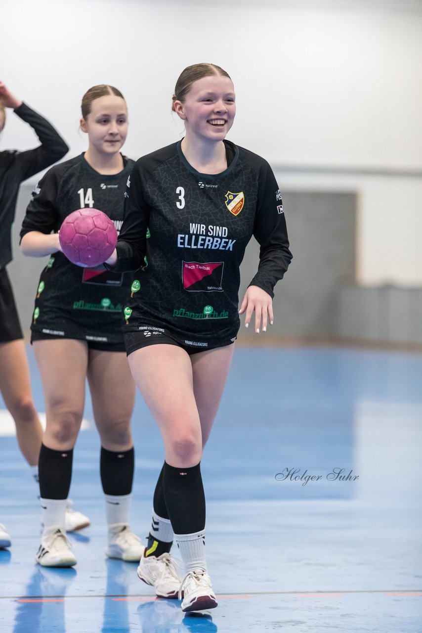 Bild 122 - wBJ TSV Ellerbek - TSV Uetersen : Ergebnis: 15:10